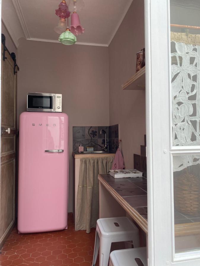 Le Logis Blanc Bed&Breakfast Coursan ภายนอก รูปภาพ