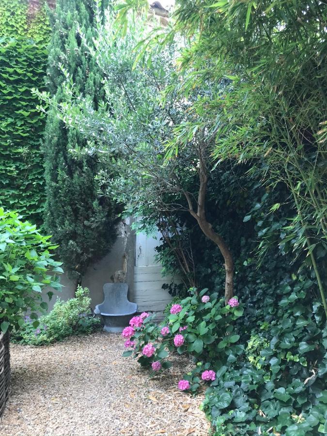 Le Logis Blanc Bed&Breakfast Coursan ภายนอก รูปภาพ