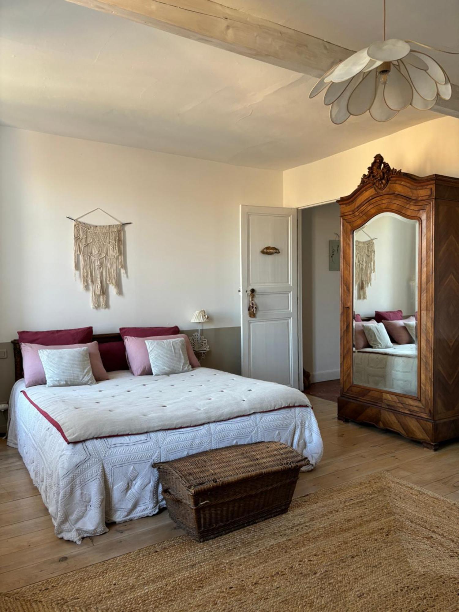 Le Logis Blanc Bed&Breakfast Coursan ภายนอก รูปภาพ